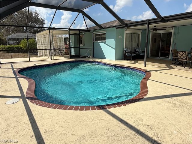 12213 De Moya DR, Fort Myers, FL 33905