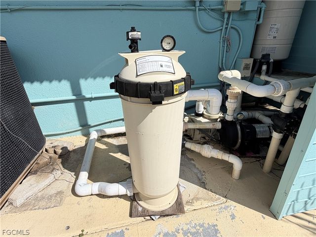 12213 De Moya DR, Fort Myers, FL 33905