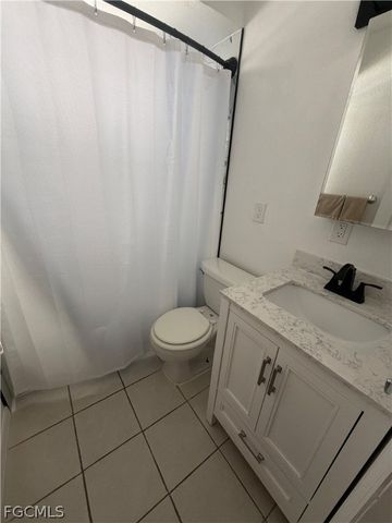 12213 De Moya DR, Fort Myers, FL 33905