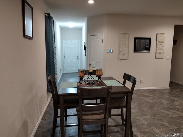 10827 AIRMEN DR, Converse, TX 78109