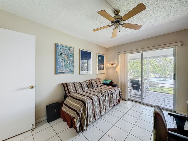 2114 Oakridge V, Deerfield Beach, FL 33442