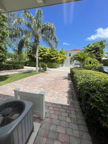 2857 E Community Drive, Jupiter, FL 33458