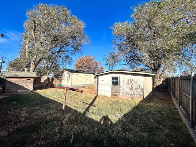 2101 48th Street, Lubbock, TX 79412