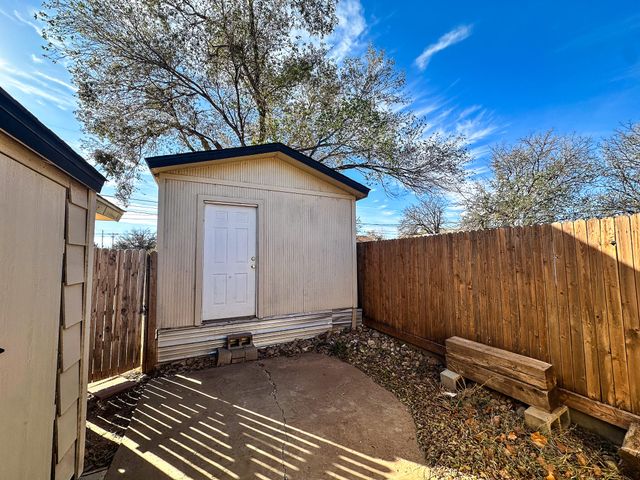 2101 48th Street, Lubbock, TX 79412