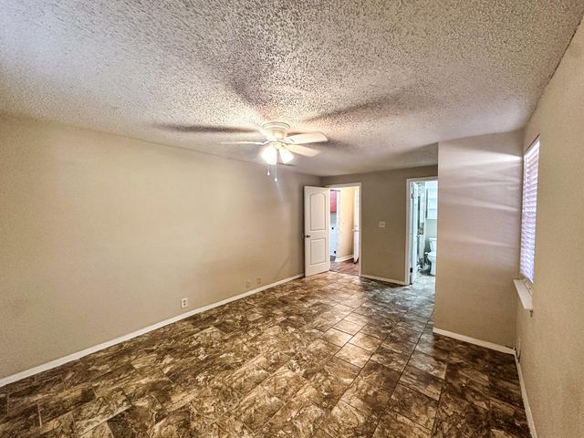 2101 48th Street, Lubbock, TX 79412