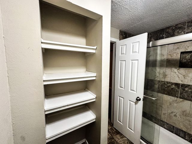 2101 48th Street, Lubbock, TX 79412