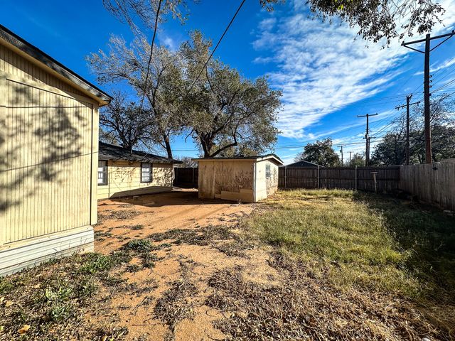 2101 48th Street, Lubbock, TX 79412