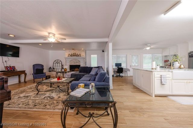 31 Osage Street, Sallisaw, OK 74955