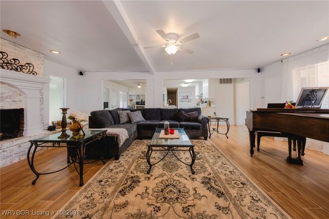 31 Osage Street, Sallisaw, OK 74955