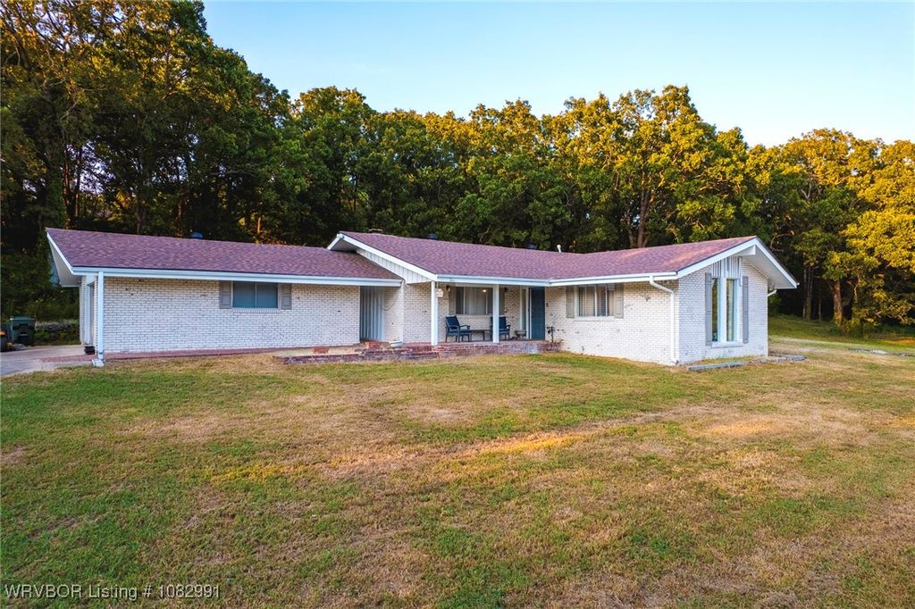 31 Osage Street, Sallisaw, OK 74955