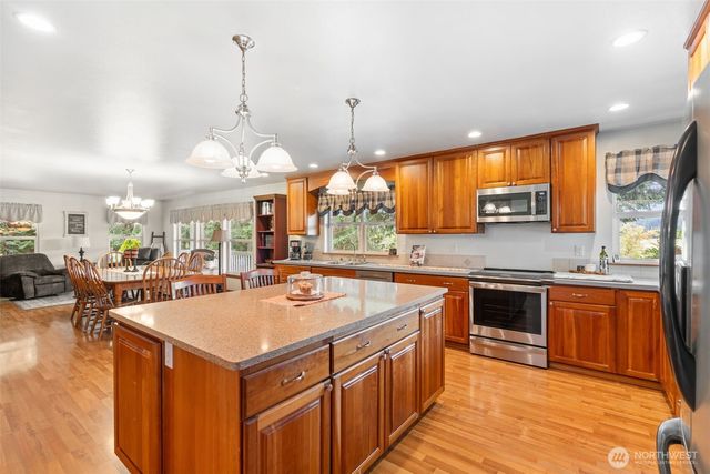 437 Ingalls Road, Rochester, WA 98579