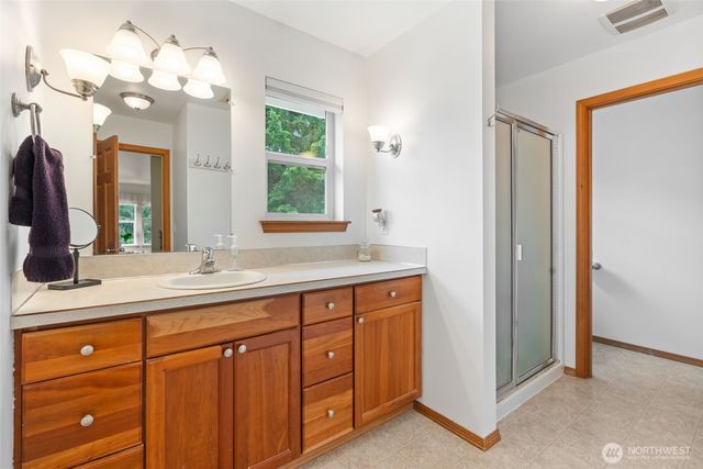 437 Ingalls Road, Rochester, WA 98579