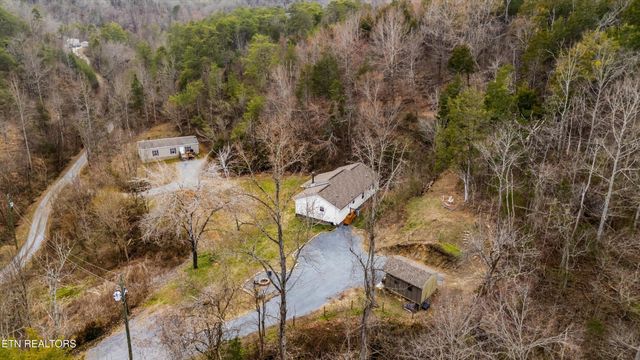 393 Lane Hollow Rd, Sevierville, TN 37876