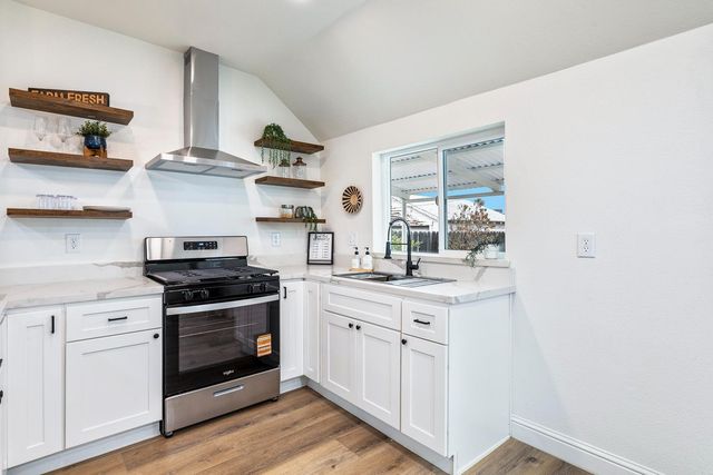 683 E Polk Street, Coalinga, CA 93210