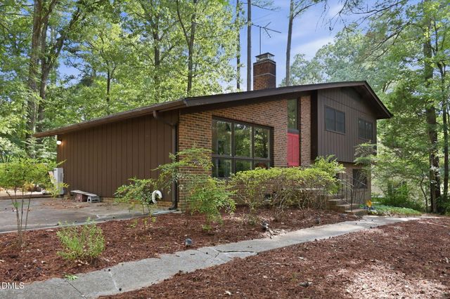 1904 Overland Drive, Chapel Hill, NC 27517