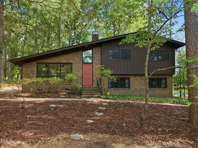 1904 Overland Drive, Chapel Hill, NC 27517