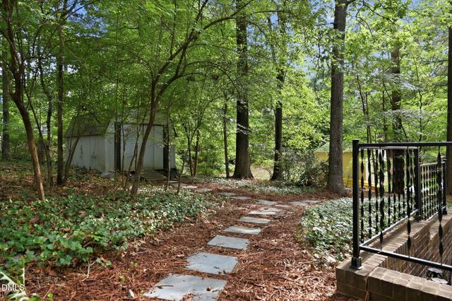 1904 Overland Drive, Chapel Hill, NC 27517