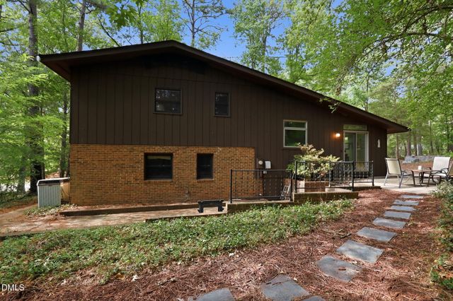 1904 Overland Drive, Chapel Hill, NC 27517