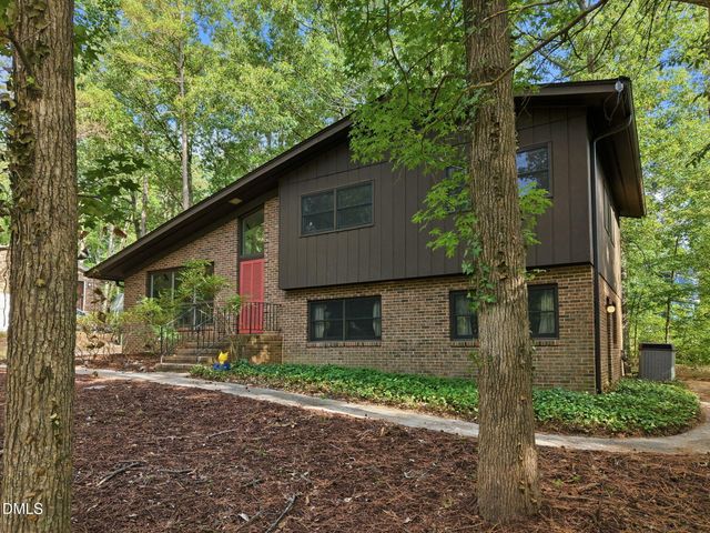 1904 Overland Drive, Chapel Hill, NC 27517