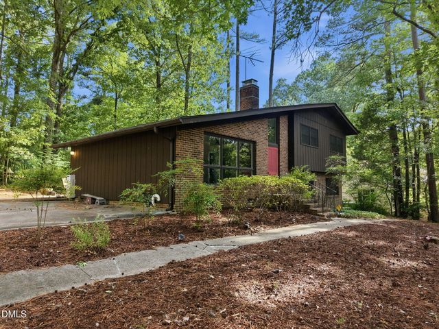 1904 Overland Drive, Chapel Hill, NC 27517