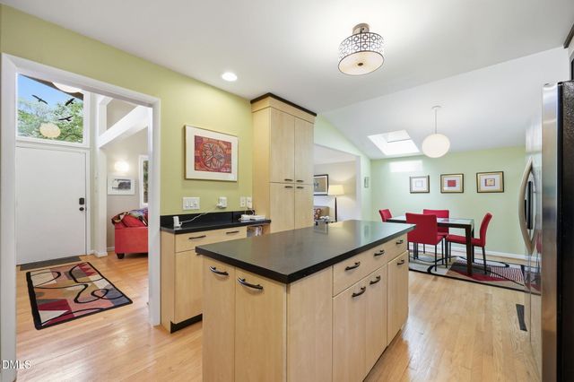1904 Overland Drive, Chapel Hill, NC 27517