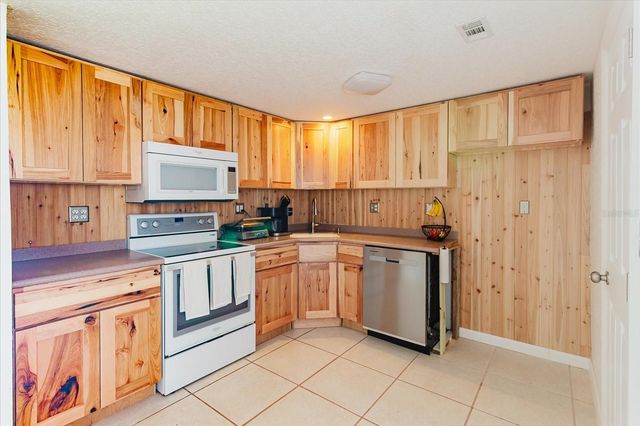 12825 5TH ISLE, Hudson, FL 34667