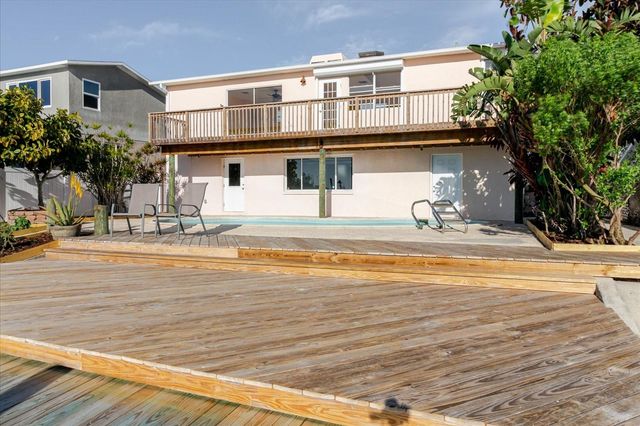 12825 5TH ISLE, Hudson, FL 34667