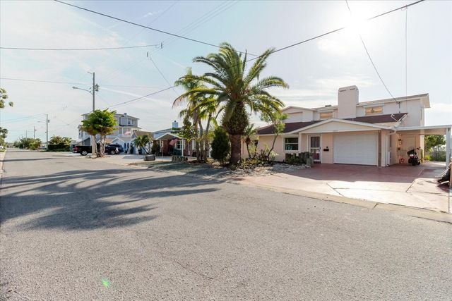 12825 5TH ISLE, Hudson, FL 34667