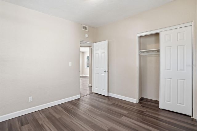4826 S 8TH AVENUE S, St Petersburg, FL 33711