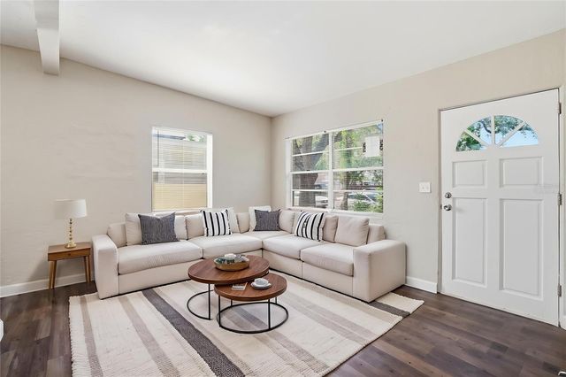 4826 S 8TH AVENUE S, St Petersburg, FL 33711