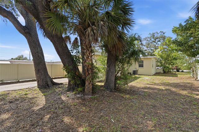 4826 S 8TH AVENUE S, St Petersburg, FL 33711