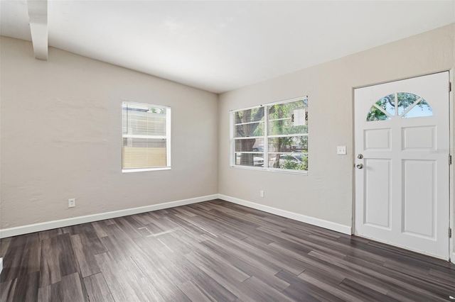 4826 S 8TH AVENUE S, St Petersburg, FL 33711