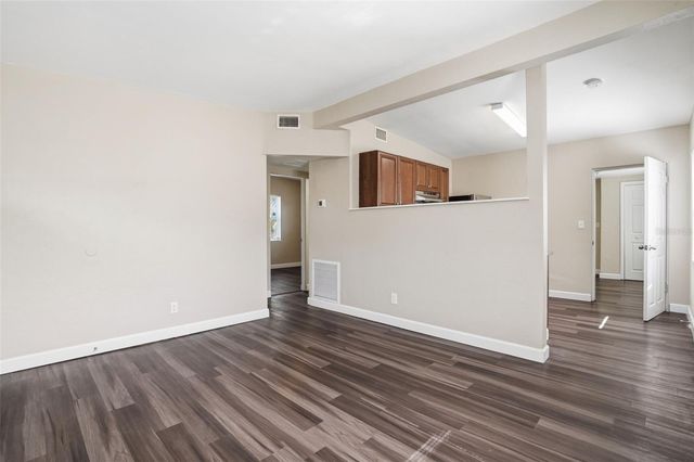 4826 S 8TH AVENUE S, St Petersburg, FL 33711