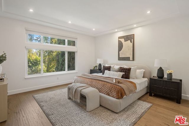 15232 Hartsook Street, Sherman Oaks, CA 91403