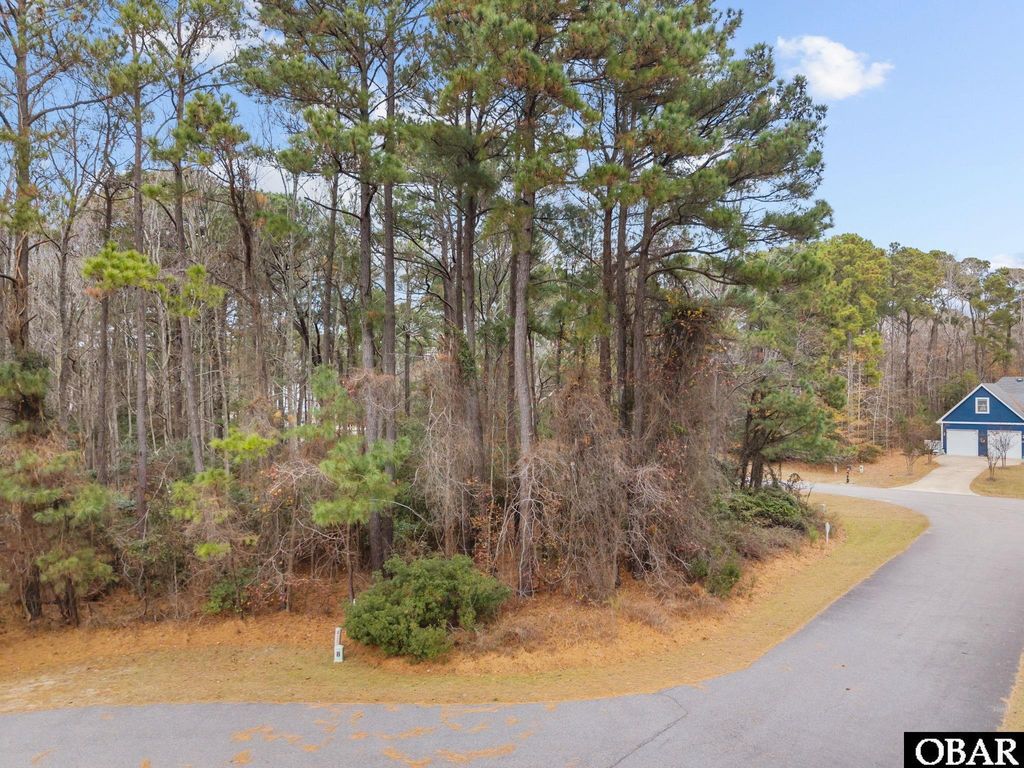 Image 2 of property listing at 100 Sullivans Court lot 49, Powells Point, NC 27966