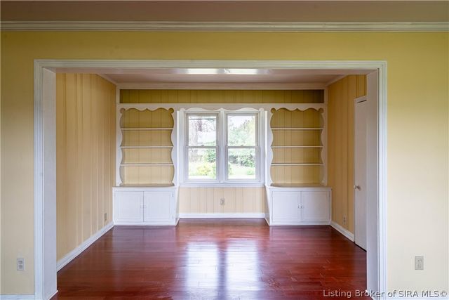 1609 Crestview Drive, New Albany, IN 47150