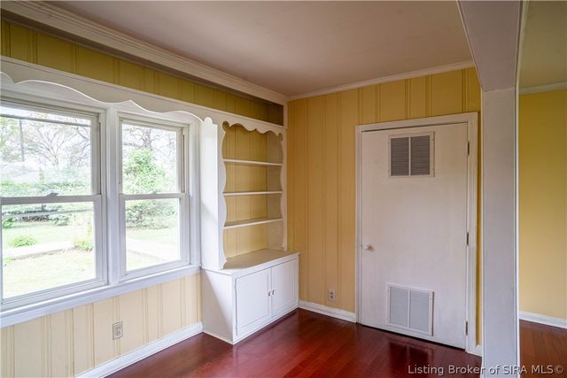 1609 Crestview Drive, New Albany, IN 47150