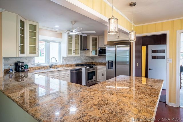 1609 Crestview Drive, New Albany, IN 47150