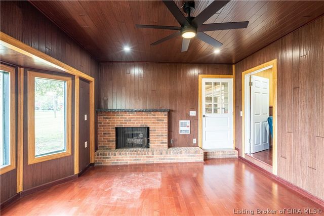 1609 Crestview Drive, New Albany, IN 47150