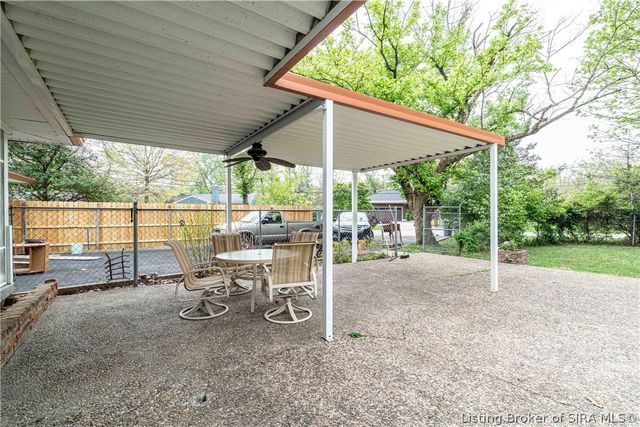1609 Crestview Drive, New Albany, IN 47150