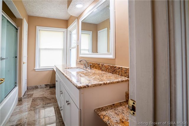 1609 Crestview Drive, New Albany, IN 47150