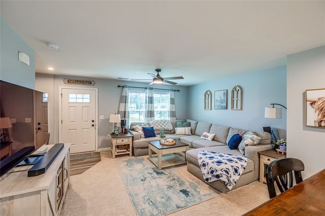 301 Wyngate Court, Piedmont, SC 29673