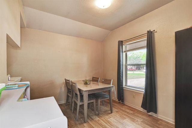 1920 6th Street, Hempstead, TX 77445