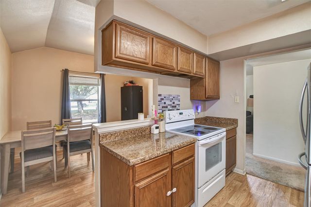 1920 6th Street, Hempstead, TX 77445