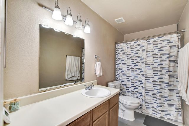 1920 6th Street, Hempstead, TX 77445