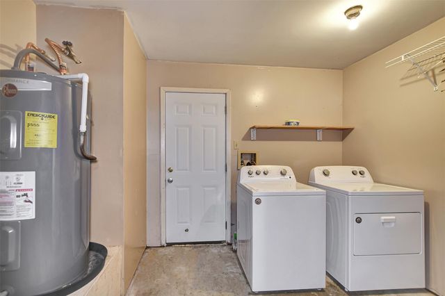 1920 6th Street, Hempstead, TX 77445