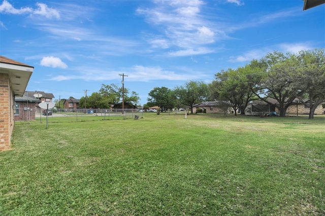 1920 6th Street, Hempstead, TX 77445