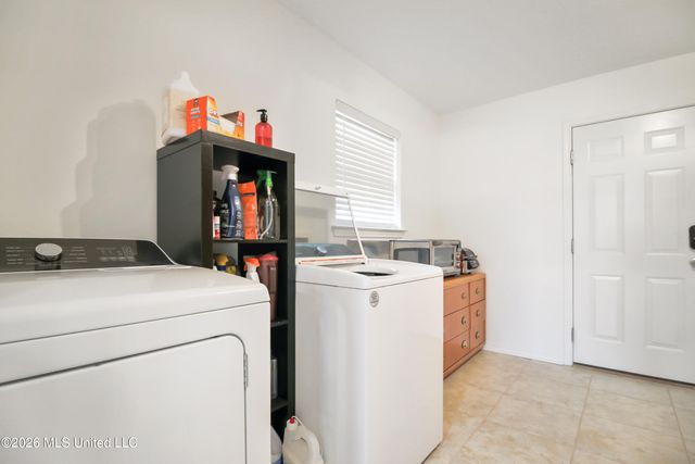 15002 E Shadow Creek Drive, Biloxi, MS 39532