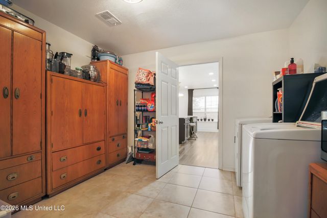 15002 E Shadow Creek Drive, Biloxi, MS 39532