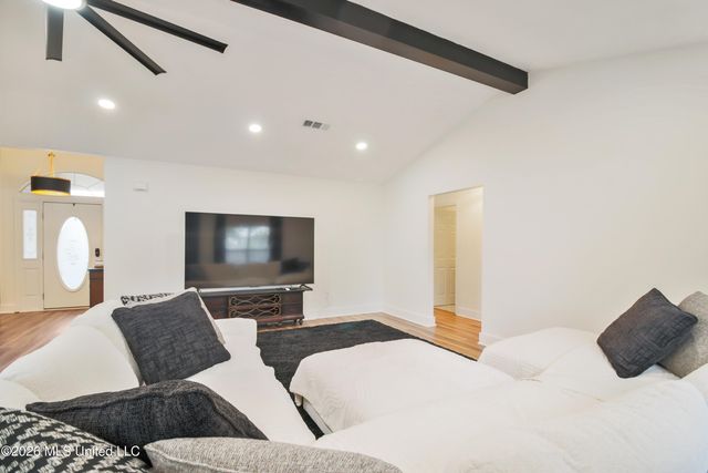 15002 E Shadow Creek Drive, Biloxi, MS 39532